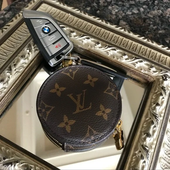 Louis Vuitton Round Pouch from Multi Pochette Like New - Picture 5 of 17